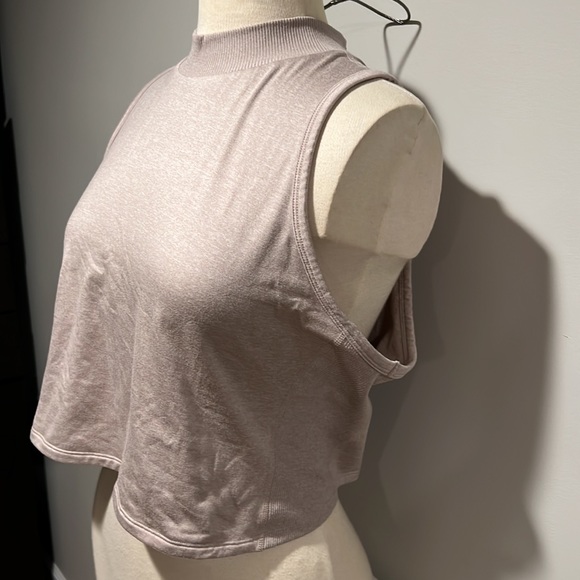 Crop Top - Picture 4 of 4